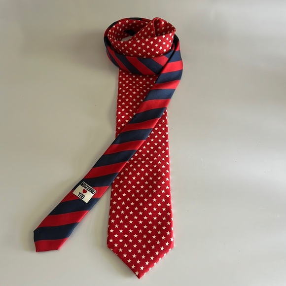 Moschino ❤️ Silk Stars Striped Tie - Picture 1 of 6